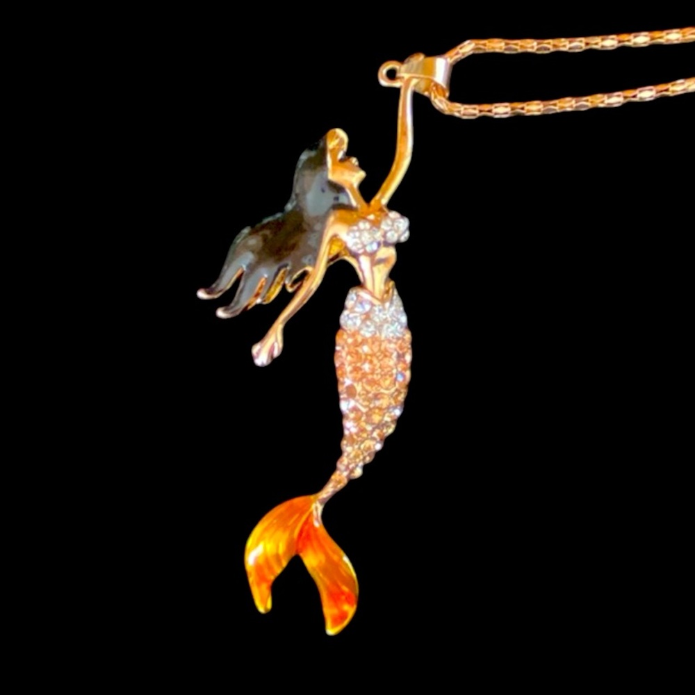 NWT Betsey Johnson Mermaid Necklace\Keychain\Purse Charm